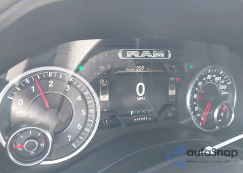 2020 Ram 1500 Lone Star 4X2 5'7 Box from USA, damaged, VIN 1C6RREFTXLN404997